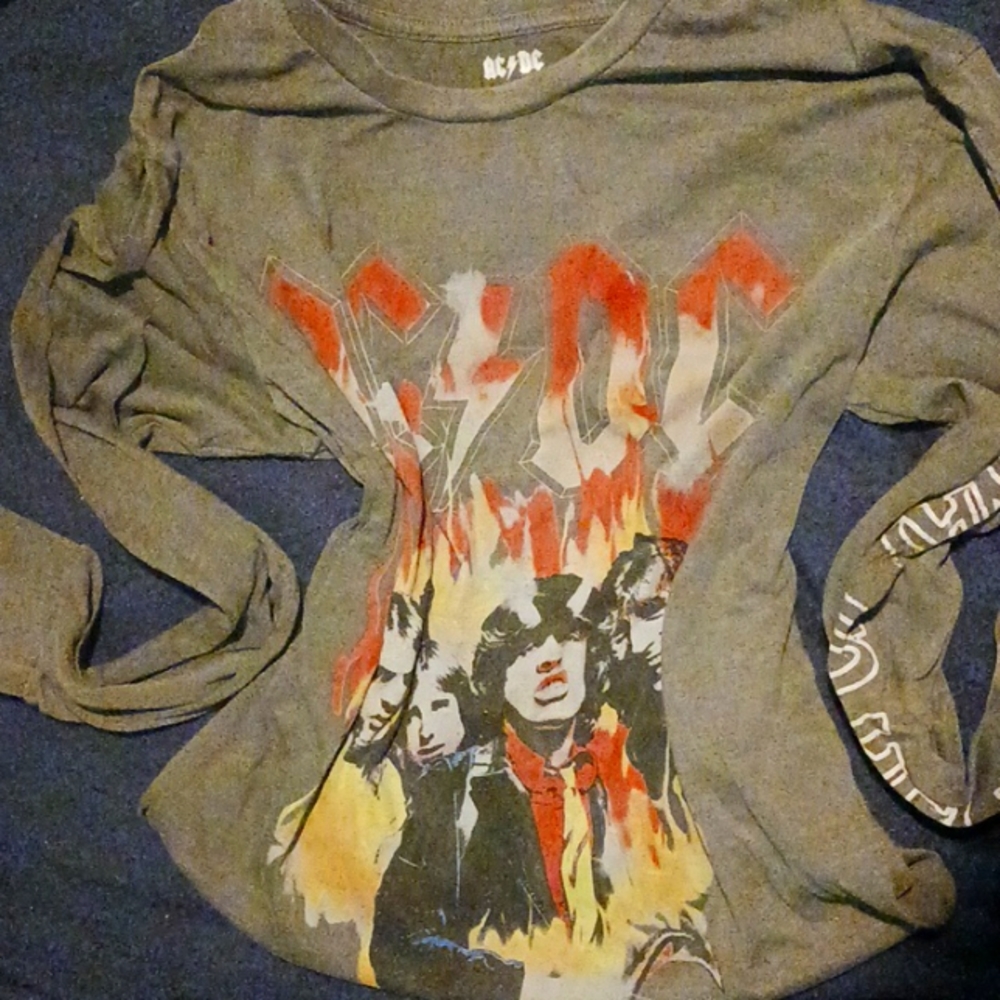 Long sleeve shirt